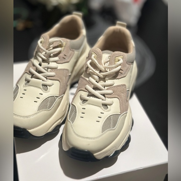 GORGEOUS NAK-D sneakers, size EU 41/ size US 10.5 - Picture 2 of 4